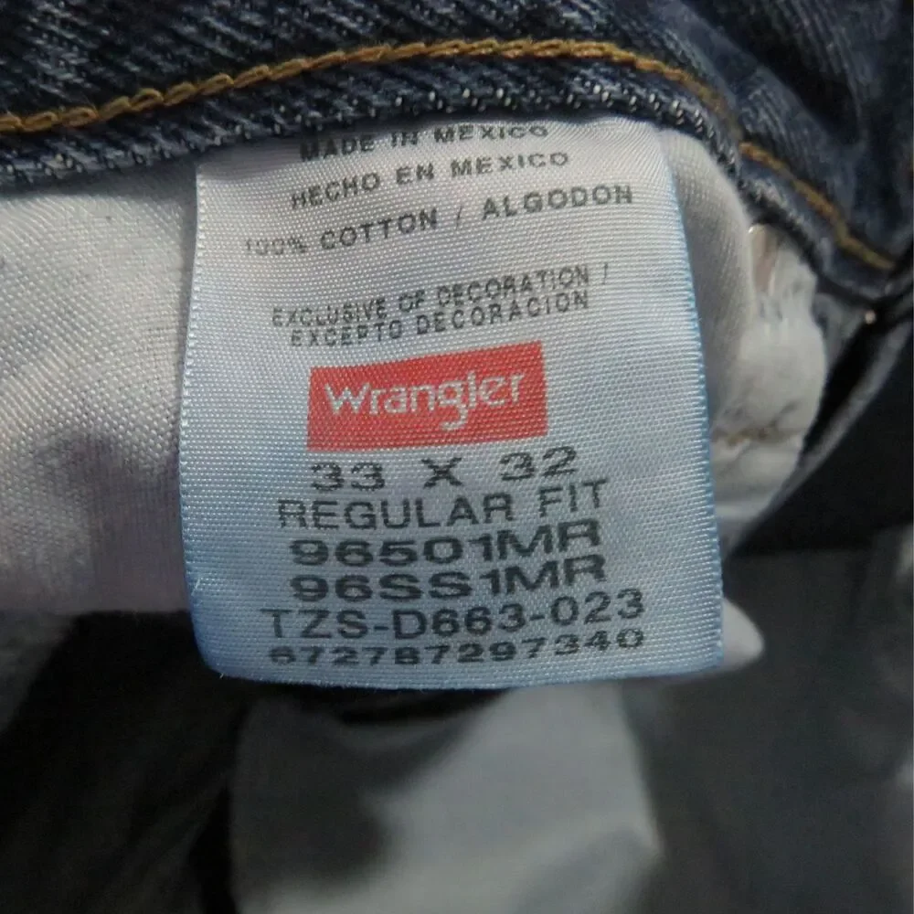 Wrangler Blue Jeans Mens Regular Fit 33x32 Medium Wash Straight Leg Casual